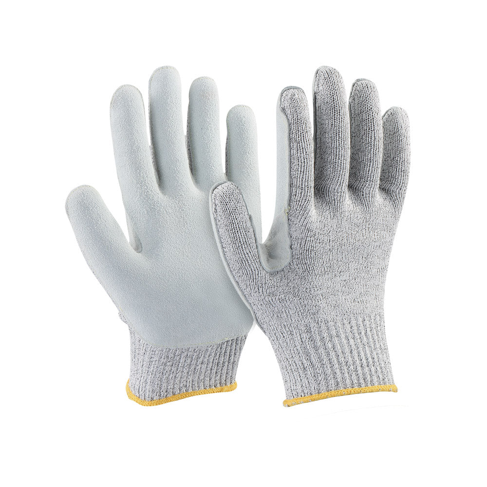 Knitted gloves with cut level C